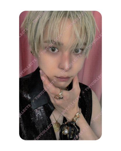 Yunho JJMuze 1.0 Cheek Squish ver. Fansign Benefit Golden Hour part 5 ATEEZ