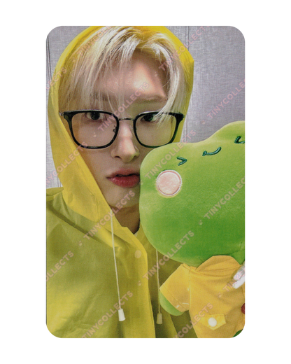 Mingi Jump Up Lucky Draw 1.0 Jump Up Raincoat ver. Golden Hour part 4 ATEEZ