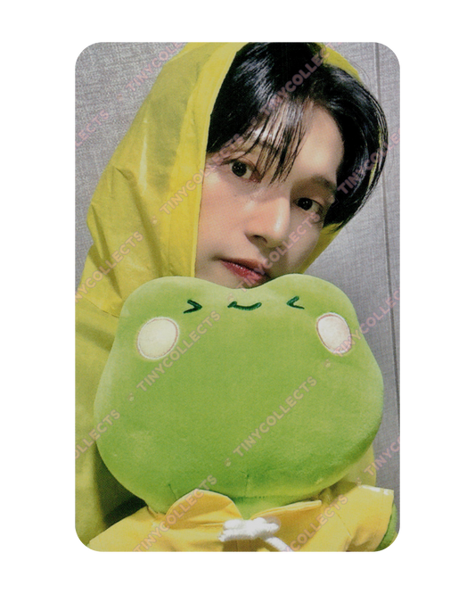 Wooyoung Jump Up Lucky Draw 1.0 Jump Up Raincoat ver. Golden Hour part 4 ATEEZ