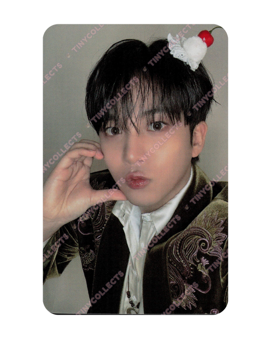 Jongho NY Music 1.0 Cherry Cake ver. POB Golden Hour part 5 ATEEZ