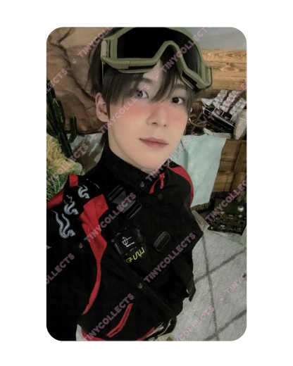 Yunho trading card 2 Aniteez in Treasure ATEEZ