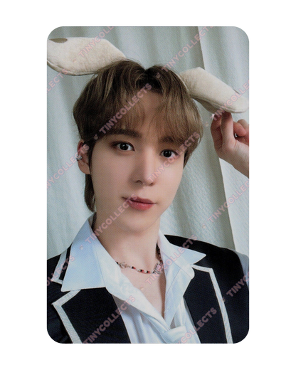 Yunho trading card 1 Aniteez in Illusion ATEEZ