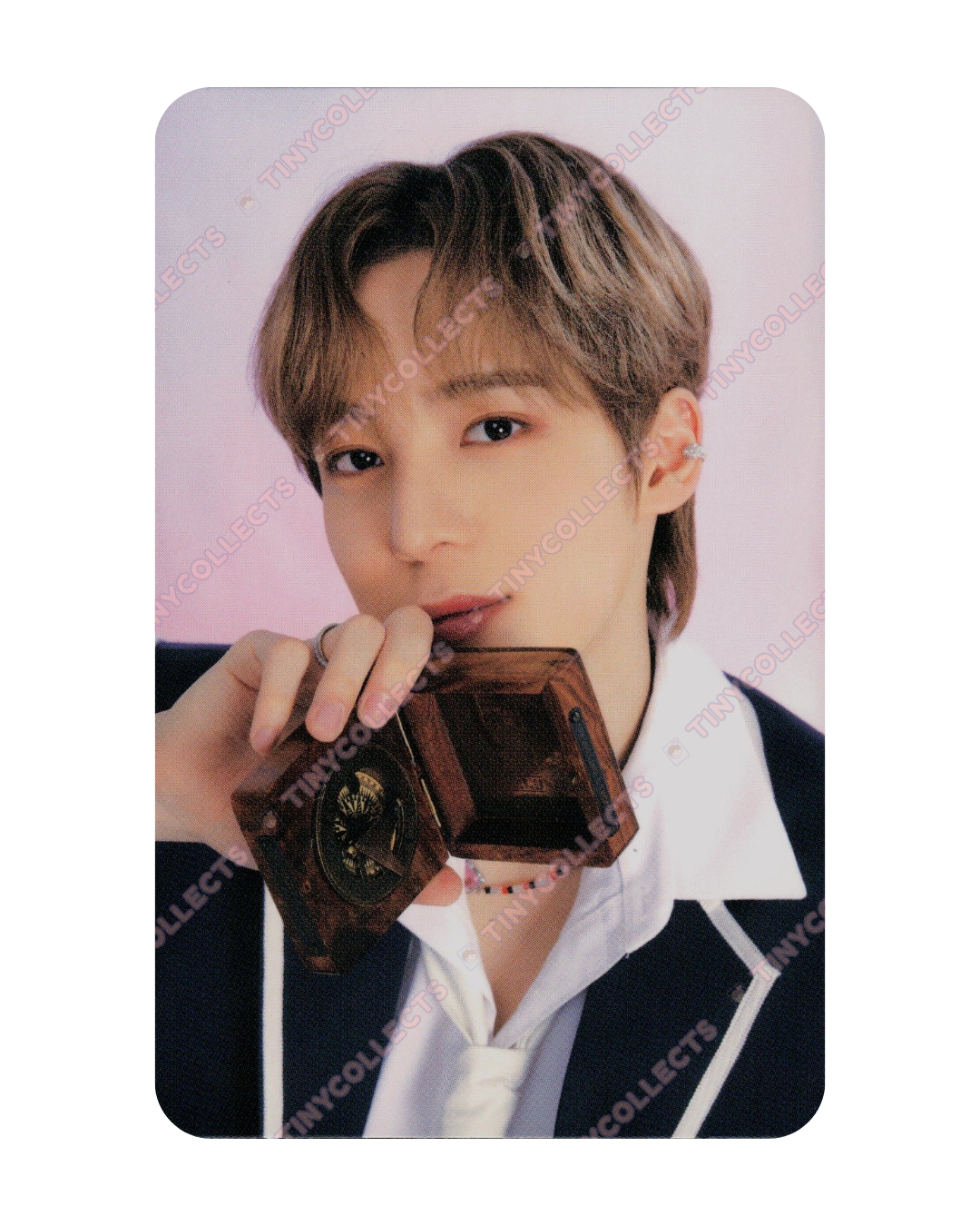 Yunho trading card 5 Aniteez in Illusion ATEEZ