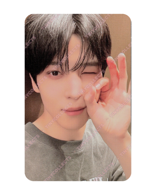Yunho Trading Card 2 set A 8ROOM 7th Anniversary ATEEZ