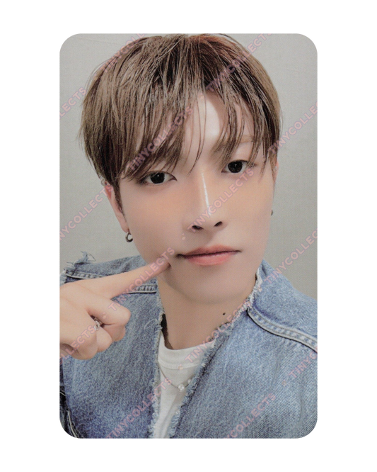 Hongjoong Trading Card 2 set B 8ROOM 7th Anniversary ATEEZ