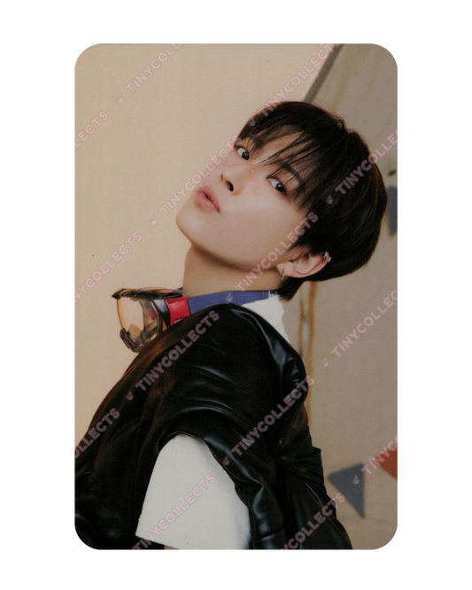 Hongjoong trading card 3 Aniteez in Treasure ATEEZ