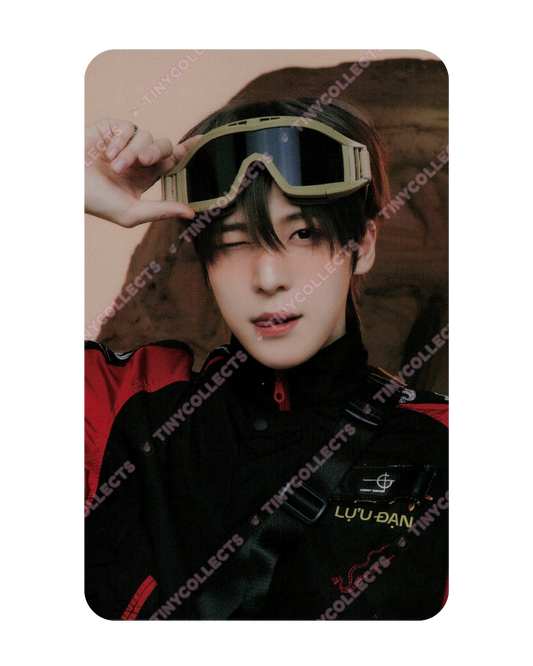 Yunho trading card 3 Aniteez in Treasure ATEEZ